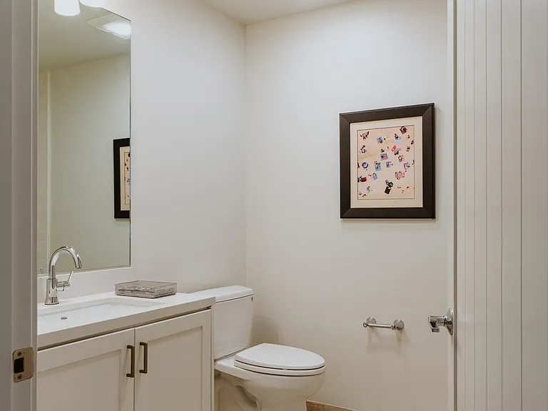 112 E Ortega St #215 — Photo 2