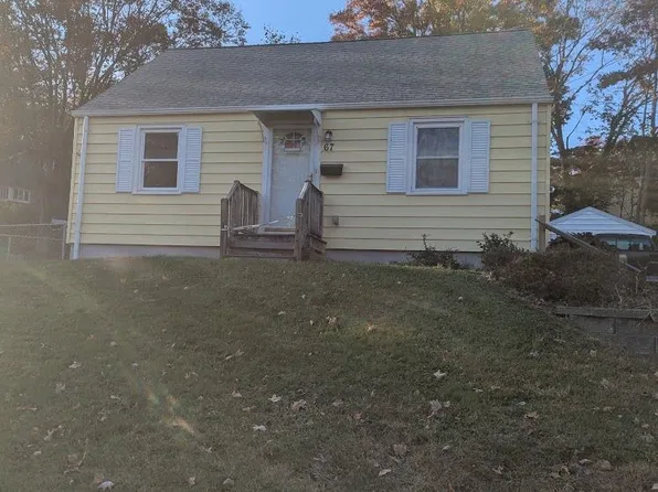 67 Cricklewood Rd, Milford, CT 06460