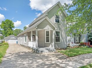 837 Crosby St NW, Grand Rapids, MI 49504