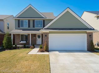 6620 Chandler Dr, Belleville, MI