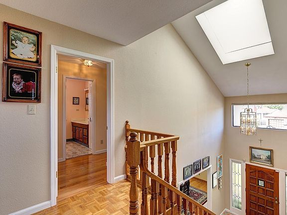 5th image of 664 Cypress Ave
