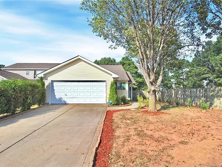 204 Tom Hunter Rd — Photo 31