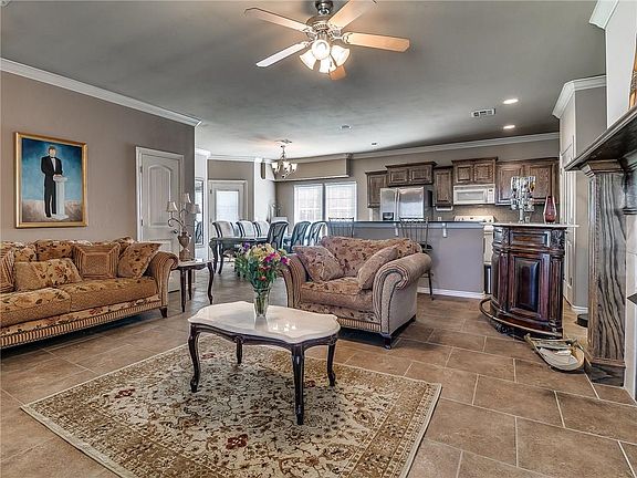 4th image of 1340 Cedar Creek Dr
