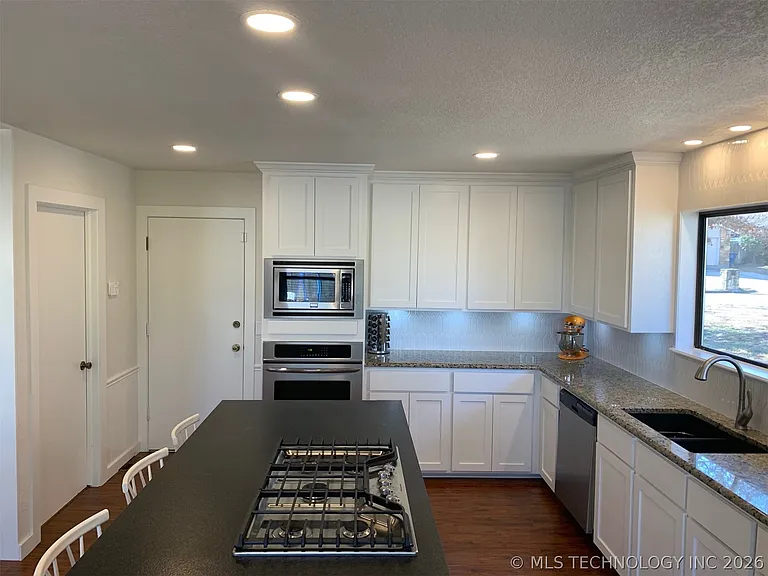 7009 E 99th St — Photo 11