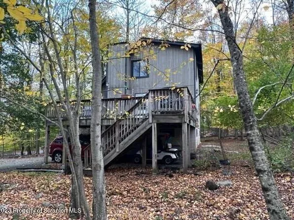 1144 Commanche Cir, Lake Ariel, PA 18436