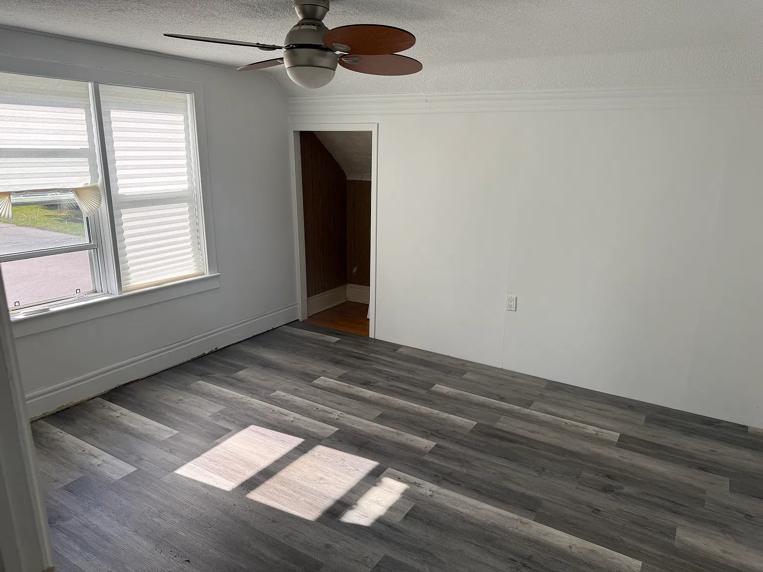 41 Woods St — Photo 4