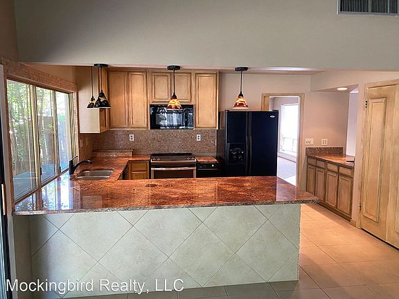 5th image of 5107 Sierra Madre Dr