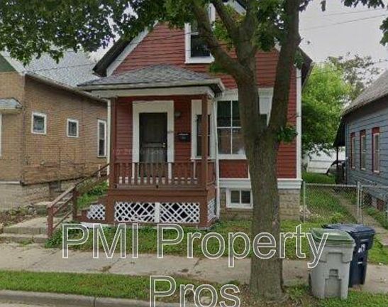 2nd image of 615 W Chambers St