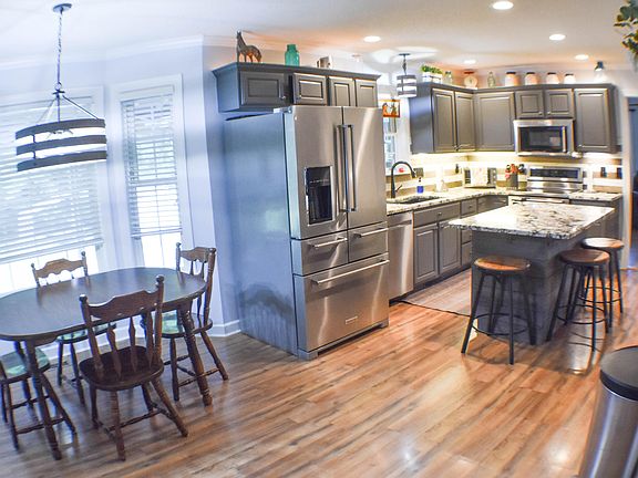 5th image of 5908 Deep Spring Cir