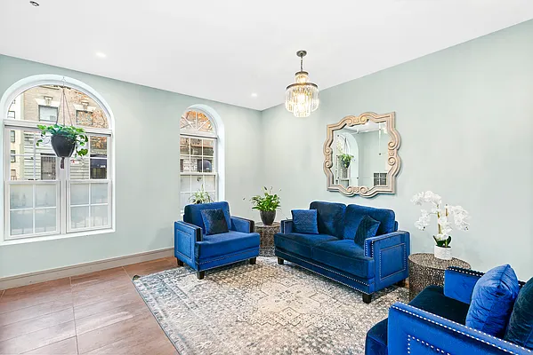 Sold by Compass | media 6