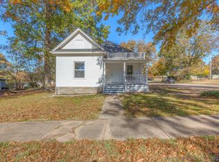 301 W Pecan St, Coweta, OK 74429
