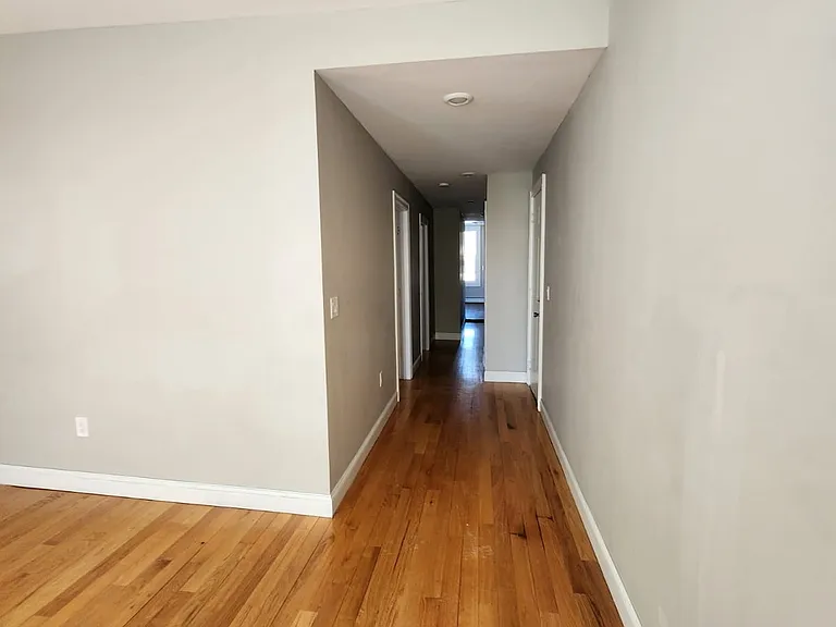 533 Chapel St #5A5 — Photo 12
