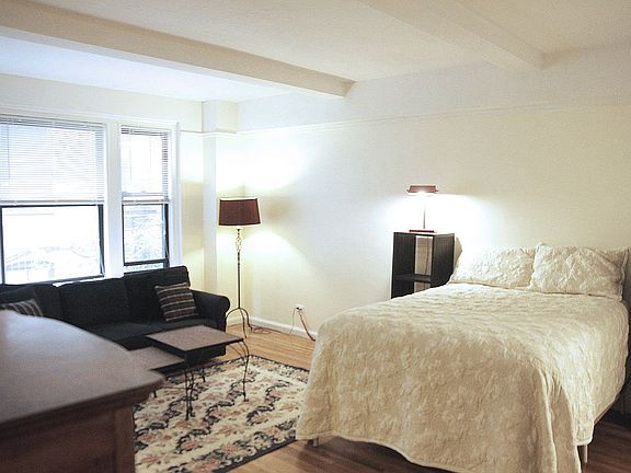 4th image of 339 E 58th St APT 2F