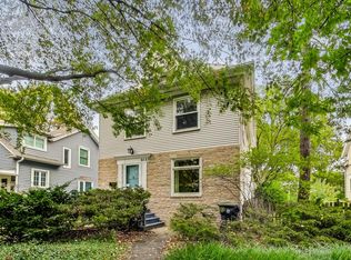 1033 Asbury Ave, Evanston, IL 60202