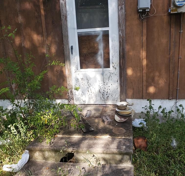 2nd image of 1317 Meadowview Dr