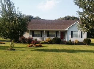 240 Joyce Cir, Lafayette, TN 37083