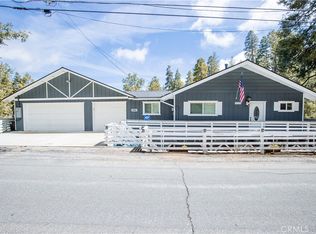 1015 Nesthorn Dr, Crestline, CA 92325