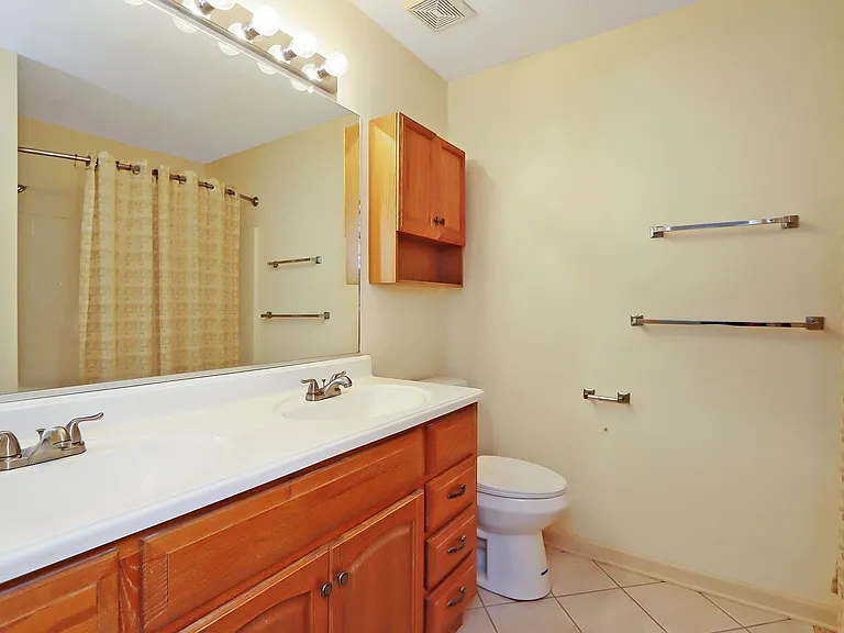 109 Larkspur Holw — Photo 12