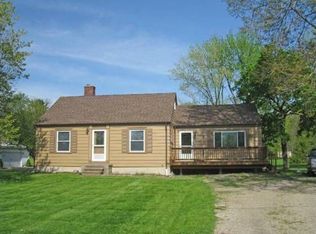 7157 Walton Rd, Walton Hills, OH 44146