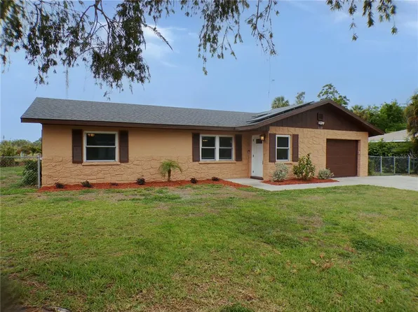 1622 17th St E, Bradenton, FL 34208