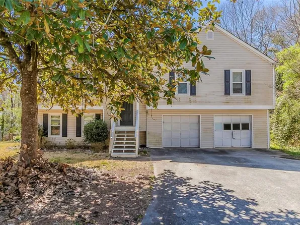 1270 Della Way, Lawrenceville, GA 30043