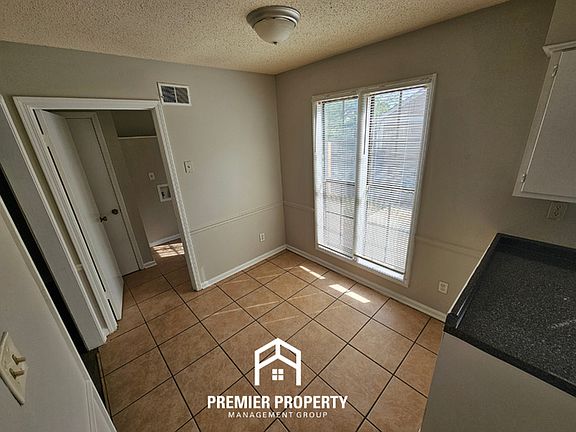 4th image of 6656 Red Birch Dr