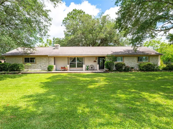 1046 Fm 517 Rd, Alvin, TX 77511