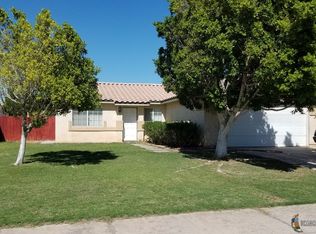 40 W Hawk St, Heber, CA 92249