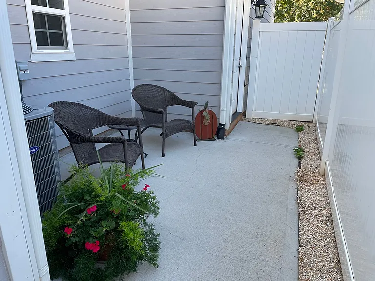 2510 Gallery Dr — Photo 29