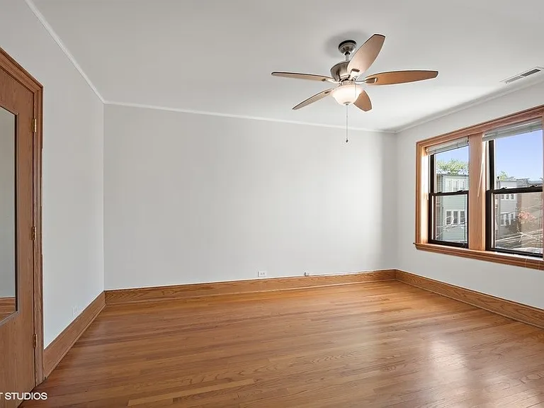 2717 W Argyle St #2 — Photo 17