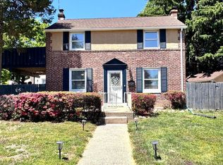 1029 Lamb Rd, Secane, PA 19018