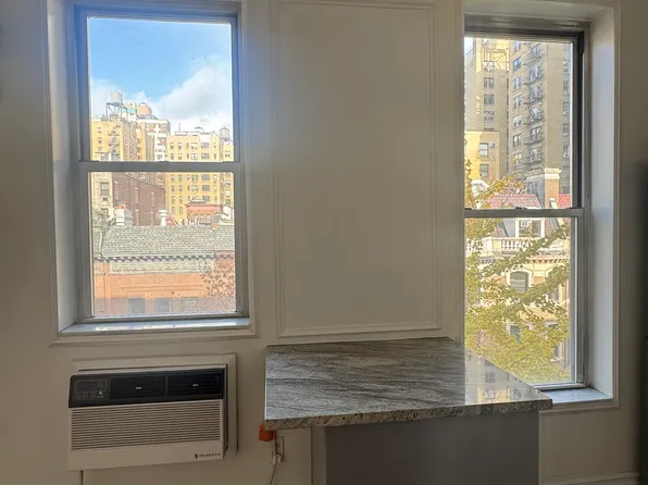 320 West 84th Street image 14 of 21