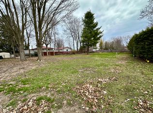 1666 Victoria St, Kingston, ON K7M5H4