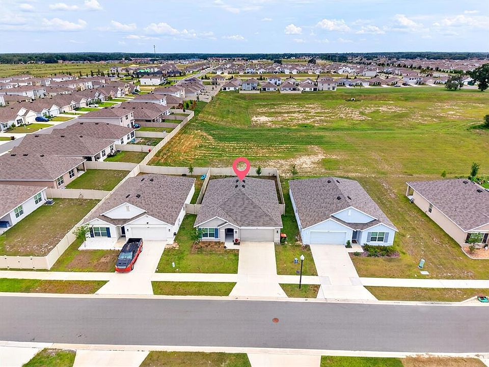 1st image of 4716 SW 85th Pl