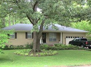 910 Chickasaw Rd, Oxford, MS 38655