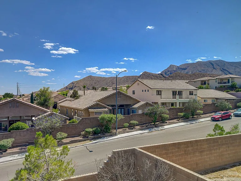 10649 Tuckermans Ave — Photo 53