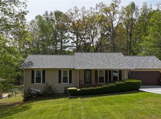33 E Boxwood Dr SE, Cartersville, GA 30121