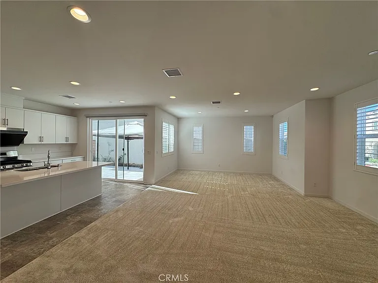 7018 Aloe Ln — Photo 4