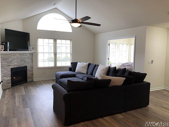 4th image of 9896 Connor Lake Cir