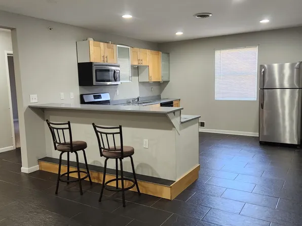 154 N Pearl St #4, Buffalo, NY 14202