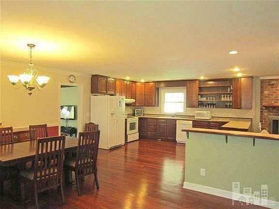 4th image of 3505 Chalmers Dr