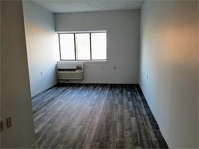 2nd image of 318 E Main St #105