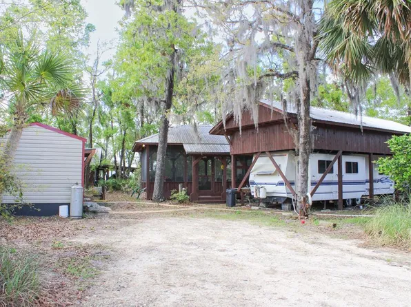 1808 NE Oak Ave, Steinhatchee, FL 32359