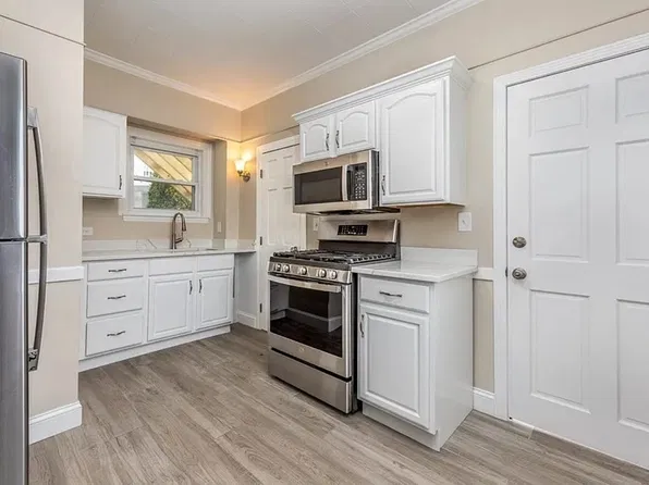 31 Cabot St, Beverly, MA