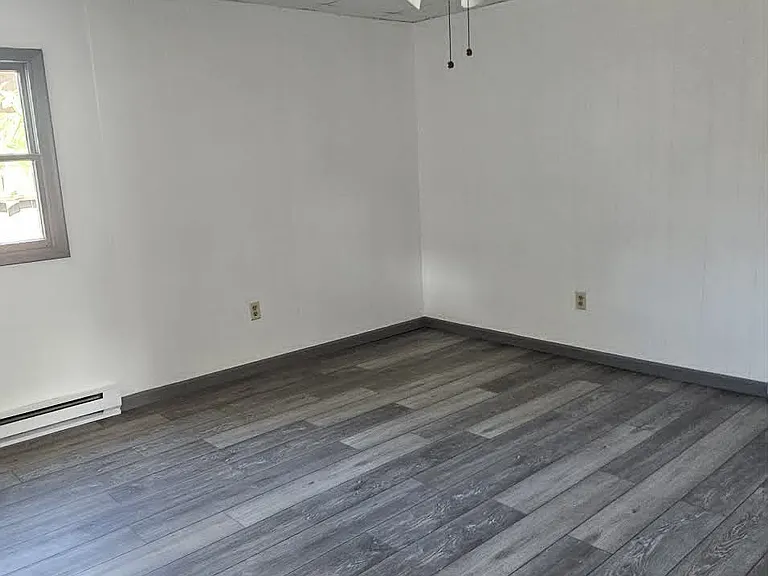 216 Penn St #REAR — Photo 4