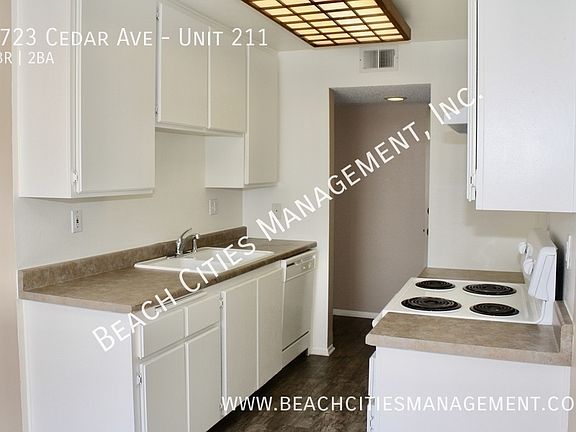 3rd image of 1723 Cedar Ave Unit 211