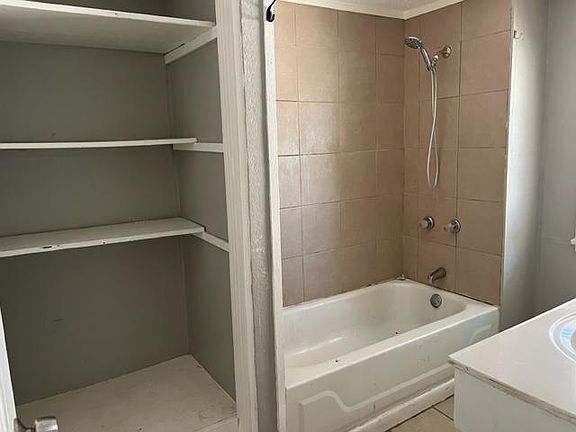 5th image of 5520 Virginia Ave