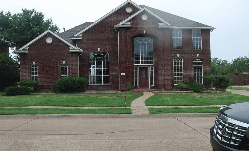1st image of 8817 Creekside Dr