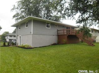 122 Cheerwood Dr, Baldwinsville, NY 13027