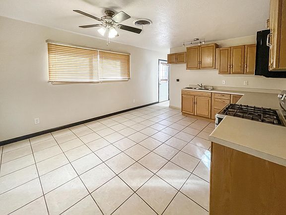 3rd image of 523 W Saint Anne Pl